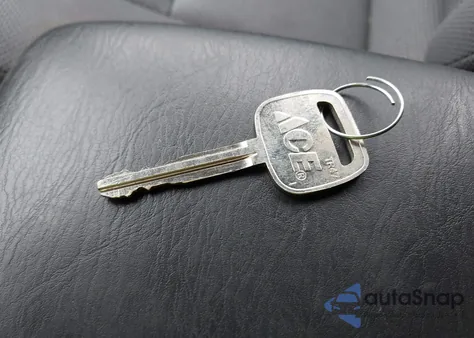 2008 Pontiac Vibe z USA, uszkodzony, nr VIN 5Y2SL67808Z418788